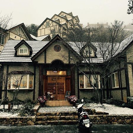 Spring Ground Resort Ренай Екстериор снимка