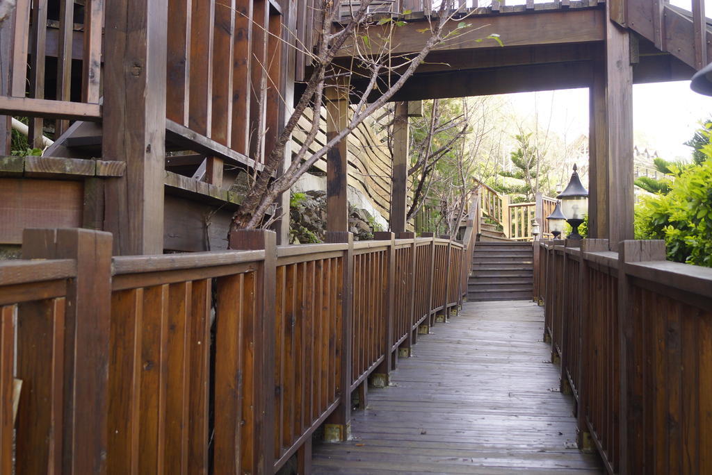 Spring Ground Resort Ренай Екстериор снимка
