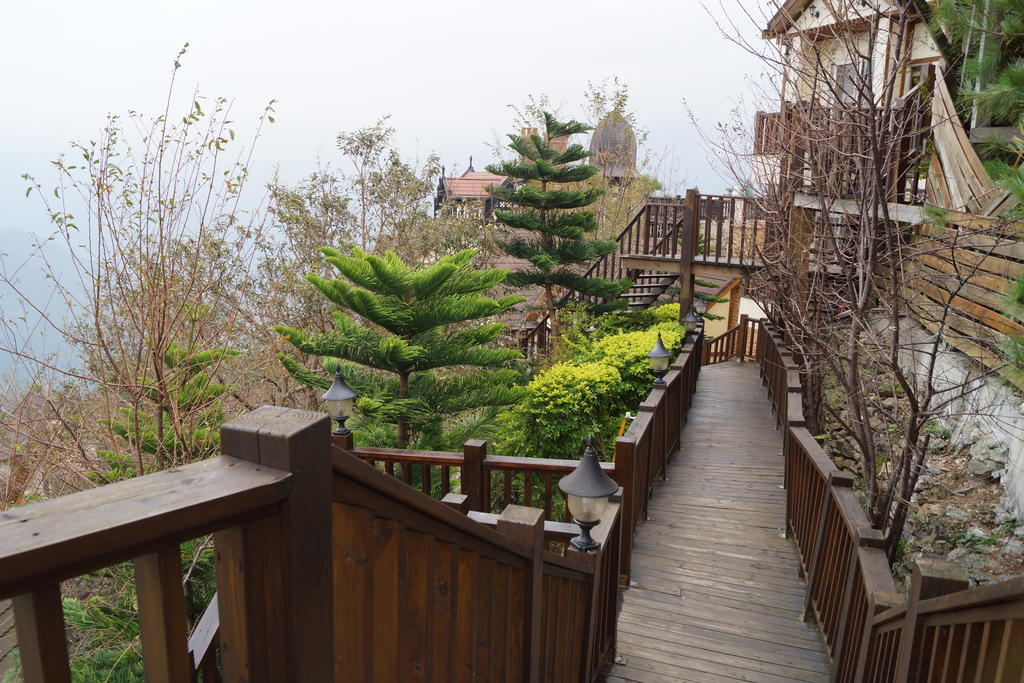 Spring Ground Resort Ренай Екстериор снимка