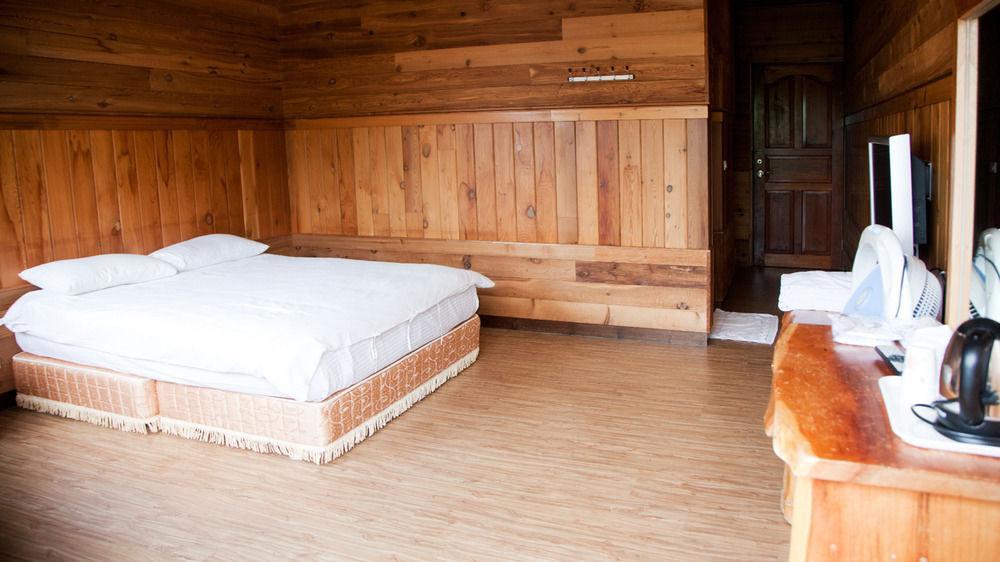 Spring Ground Resort Ренай Екстериор снимка