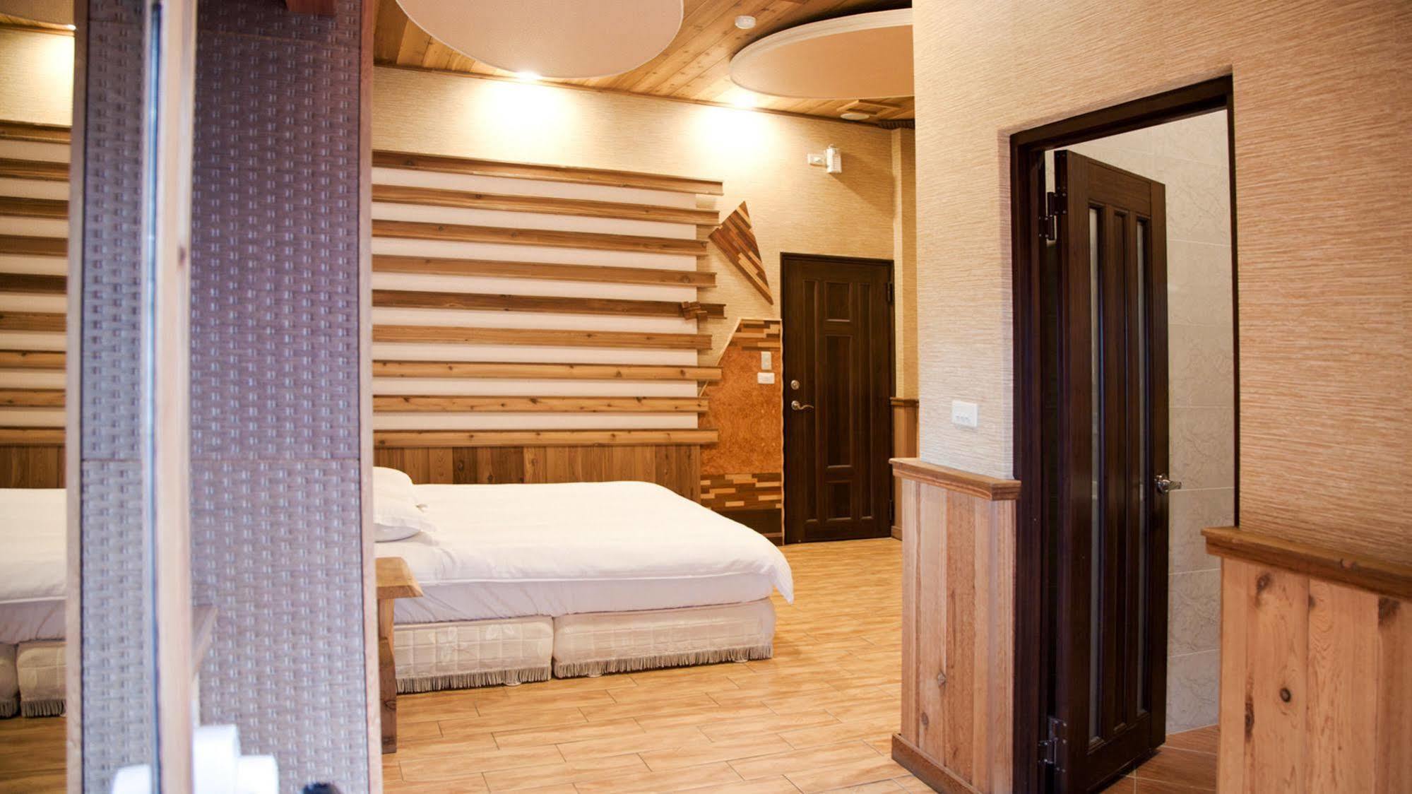 Spring Ground Resort Ренай Екстериор снимка